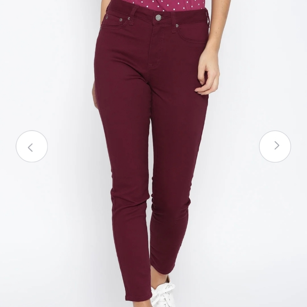 EUC Aeropostale Size 2R Burgundy High Waisted Jegging Jeans!